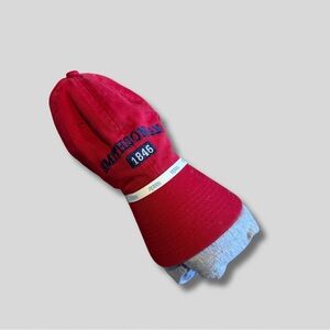 Smithsonian Red Baseball Cap with Embroidered Logo & T-shirt bundle